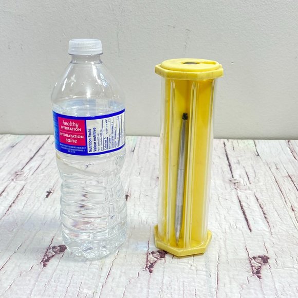 Vintage Pencil case, plastic, back to school, markers - Picture 9 of 9